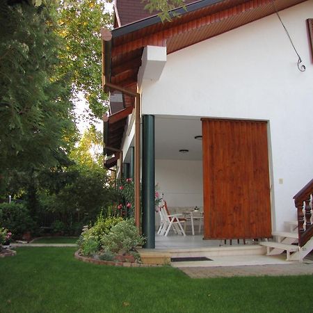 Schmidt Apartment Balatonfenyves Pokoj fotografie